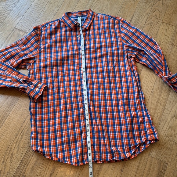 BR button down soft wash tailored slim fit shirt - Picture 9 of 14